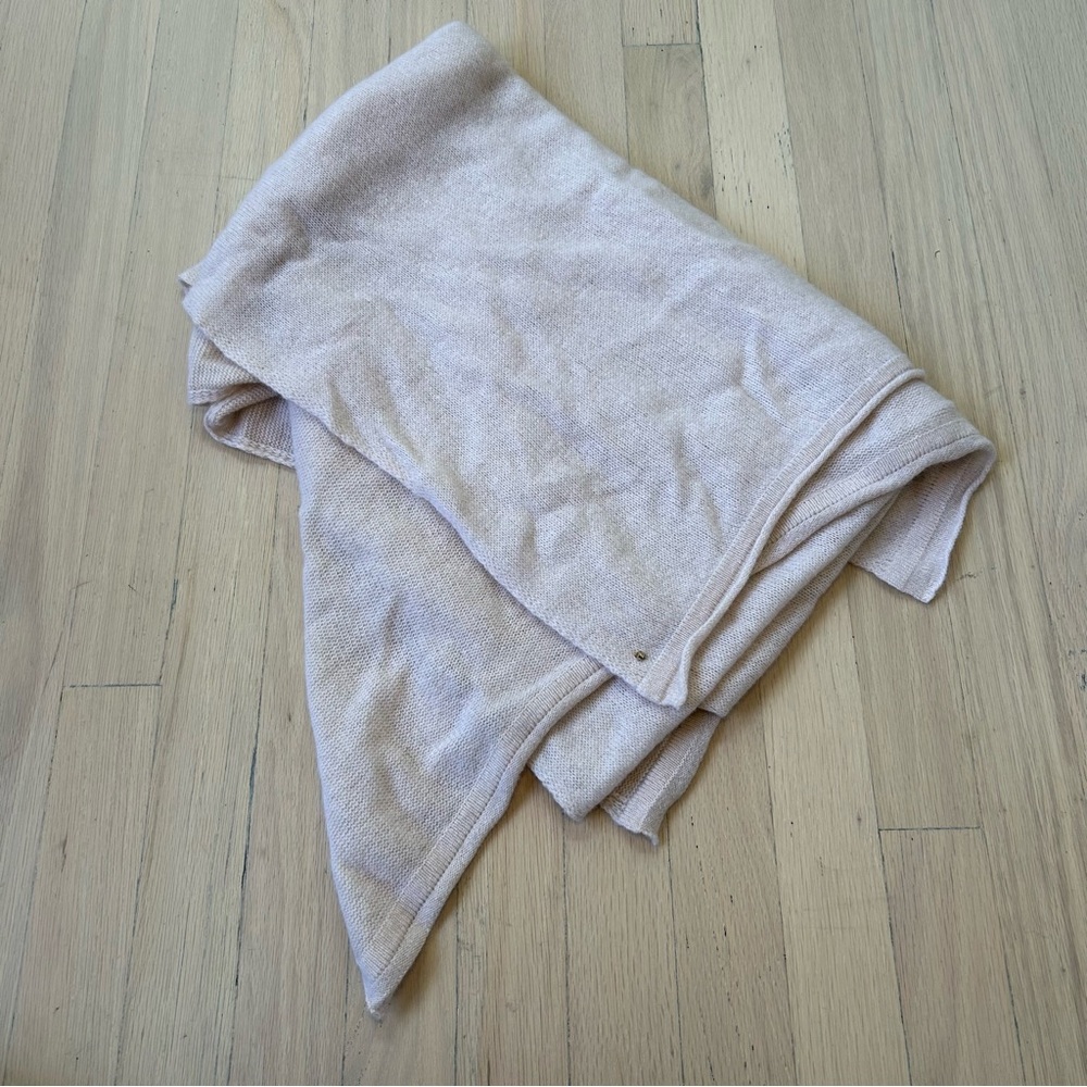 Cuyana Soft Pink Long Cashmere Scarf